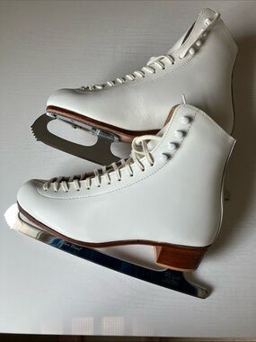 Riedell Top Grain Leather Ice Skates With John Wilson Excel Blades (NWOT)